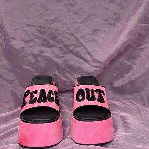 Delia peace out sandals